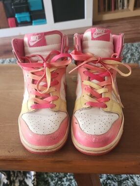 Nike High-Top Sneakers 2008 Release